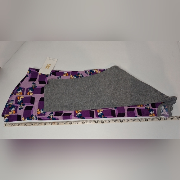 Disney LuLaRoe Randy, M, Donald Duck, Purple - Picture 6 of 9